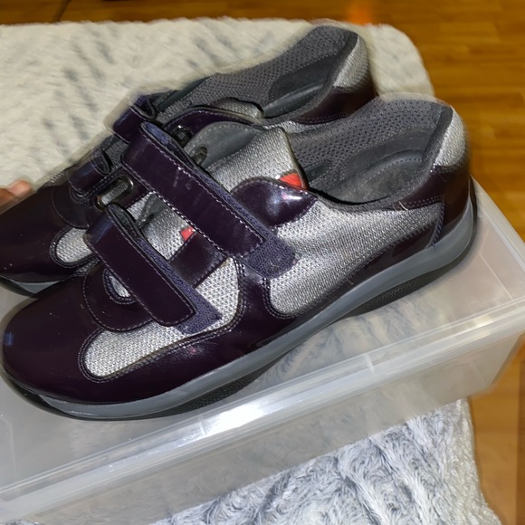 Prada’s - Picture 1 of 5